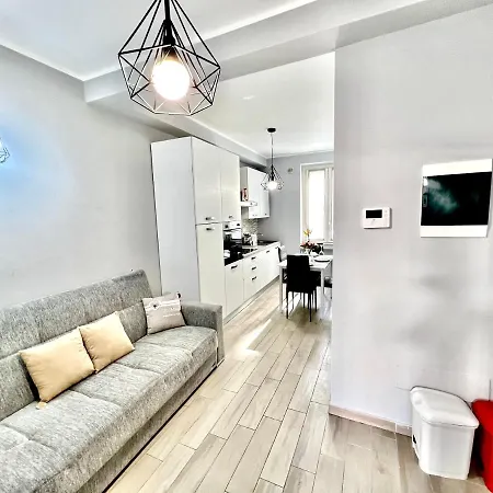 Accogliente A Due Passi Dalla Metro